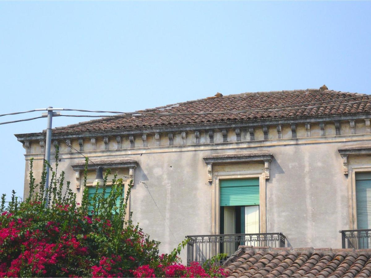 4 Bedrooms House With Sea View And Enclosed Garden At Riposto 1 Km Away From The Beach المظهر الخارجي الصورة