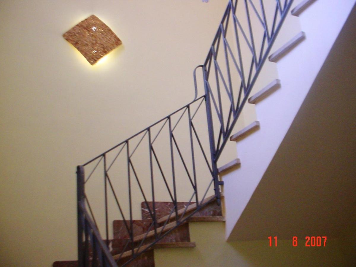 4 Bedrooms House With Sea View And Enclosed Garden At Riposto 1 Km Away From The Beach المظهر الخارجي الصورة